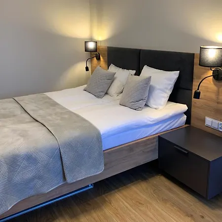 Charming - Arena Szrenica شكلارسكا بوريبا